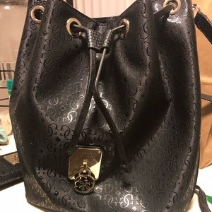 Guess shoulder bag with matching wallet